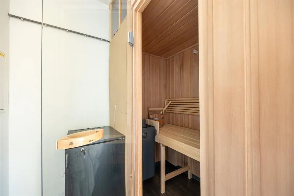 Klafs-sauna in licht hout